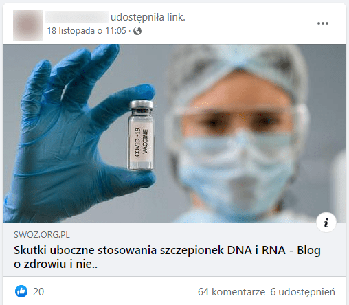 Zrzut ekranu posta na Facebooku udostępniającego omawiany wpis. Zilustrowano go zdjęciem kobiety w czepku, rękawiczkach, maseczce i okularach ochronnych. W ręku trzyma fiolkę z etykietą „COVID-19 vaccine”.