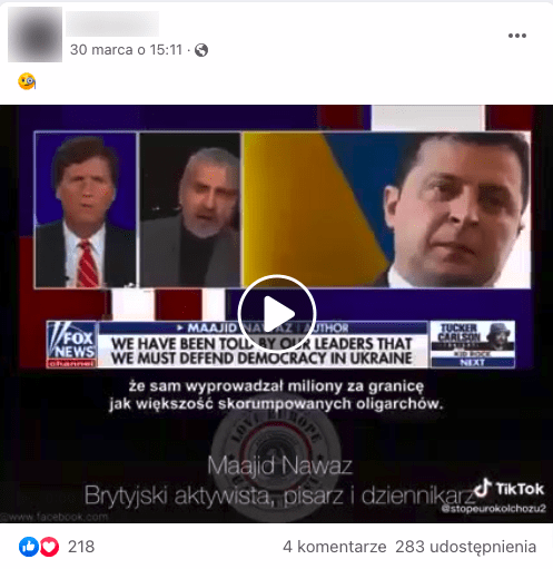 Post na Facebooku zawierający wideo będące fragmentem wywiadu telewizyjnym. Kadr podzielony jest na trzy części. Dwie po lewej zajmują rozmawiajacy mężczyźni. Prawą stronę kadru zajmuje część poświęcona na materiały wideo, na której widać prezydenta Zełenskiego skadrowanego od głowy na tle ukraińskiej flagi