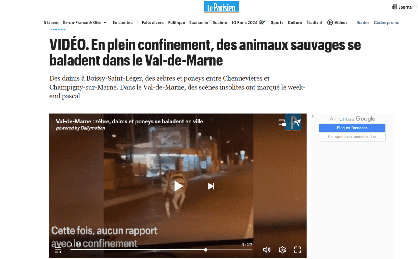 Zrzut ekranu ze strony gazety LeParisien, w której zamieszczono artykuł o zebrze, która wydostała się z cyrku wraz z innymi zwierzętami.