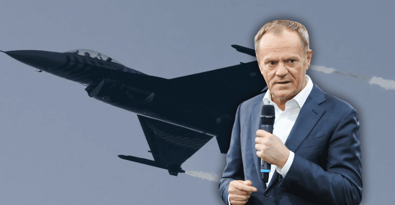 w tle lecący myśliwiec, zdjęcie Donalda Tuska