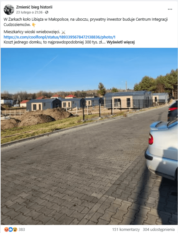 Wpis na Facebooku ze zdjęciem przedstawiającym placu budowy ze stojącymi budynkami, z podpisem, że to Centrum Integracji Cudzoziemców