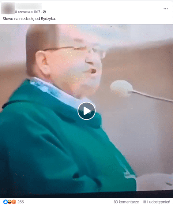 Nagranie z Facebooka z o. Tadeuszem Rydzykiem. W kadrze widać duchownego z profilu w zielonym ornacie, stojącego przy mikrofonie 
